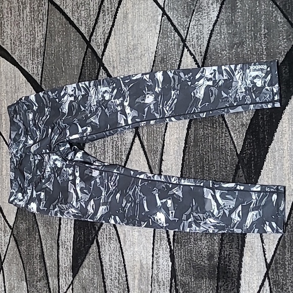 REEBOK LOGO LEGGINGS - Picture 1 of 9